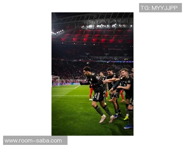 穆西亚拉提前结束假期重返拜仁训练基地全力备战新赛季