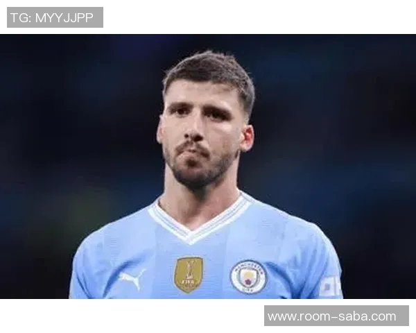 鲁本迪亚斯女友现场助威曼城感受客场氛围与众不同