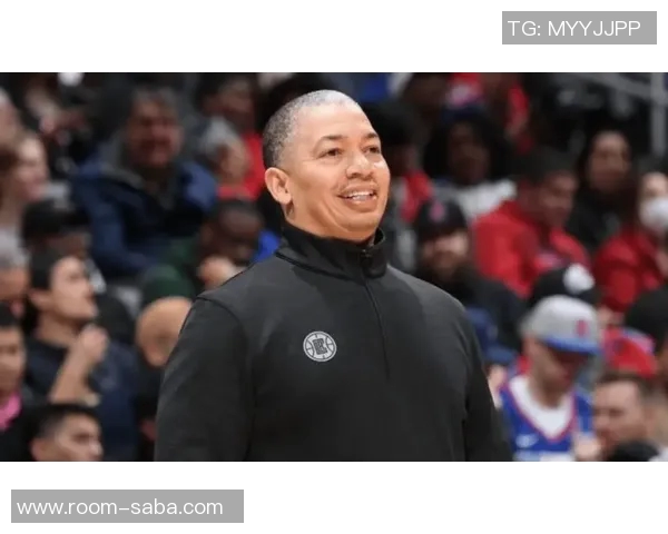 卢指导谈球队深度与经验球员年纪越大更显实力与智慧